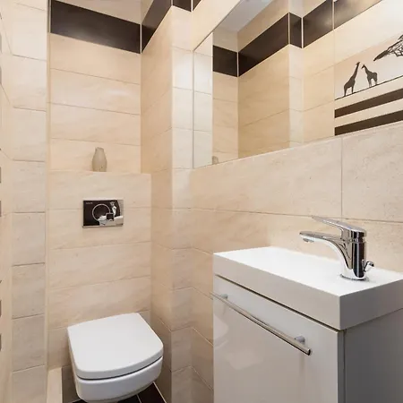 Przytulny Z 3 Sypialniami Z Biurkiem Do Pracy Zdalnej By Renters Krakau